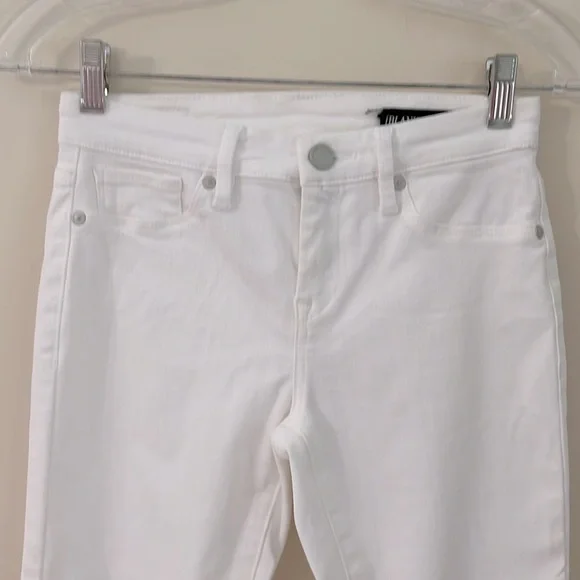 BLANK NYC White Ruffled Flared Hem Crop Length Jeans NWOT - Picture 4 of 12